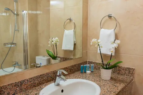 Ascos Coral Beach Hotel in Paphos — foto 20
