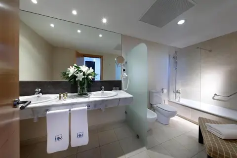 Hotel Eurostars Zaragoza in Zaragoza — foto 7