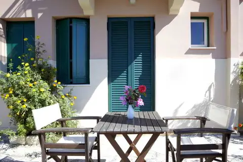 Dafnoudi Hotel & Apartments in Δημοτική Ενότητα Ερίσου — foto 12