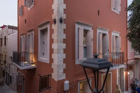 Elia Portou Due in Chania