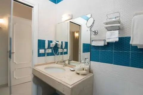 Hotel Weber Ambassador in Capri — foto 12