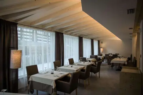 Hotel Monroc in Commezzadura — foto 8