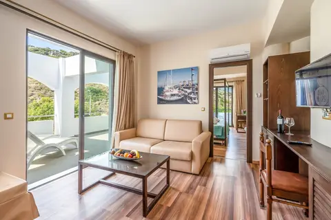 Ladiko Suites Faliraki in Δήμος Ρόδου — foto 8