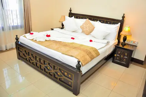 Hotel Golden Tulip Stonetown Boutique in Mkunazini, foto 12