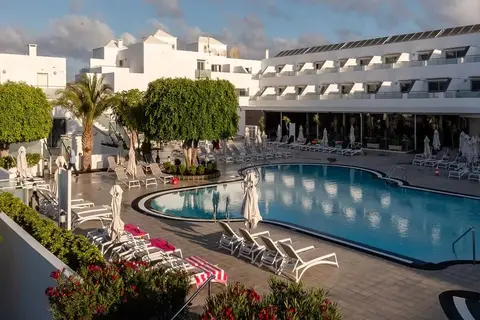 Hotel Lanzarote Village in Tías