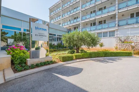 Bluesun Hotel Elaphusa in Bol — foto 17