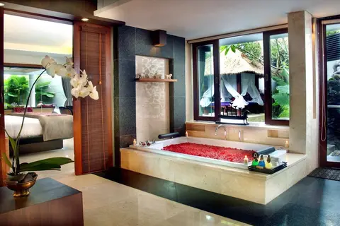 Royal Kamuela Villas & Suites at Monkey Forest - Ubud in Ubud, Kecamatan Gianyar, Kabupaten Gianyar, Bali, Indonesia — foto 23