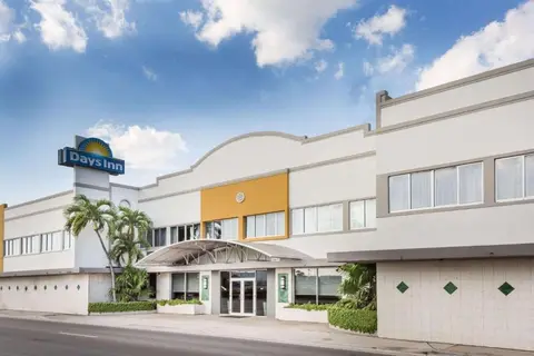 La Quinta Inn by Wyndham Miami Airport North in Miami Springs