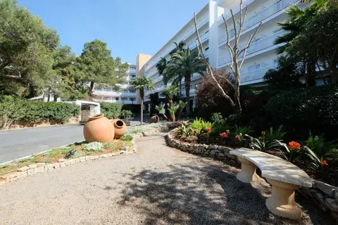 Hotel  AzuLine Bergantín in Sant Josep de sa Talaia — foto 27