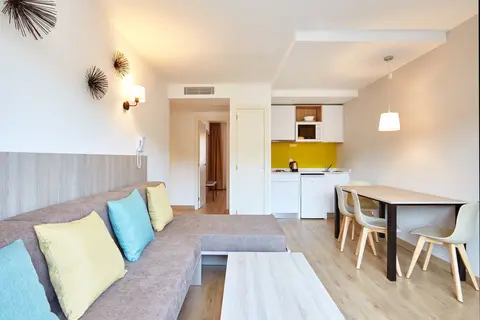 Universal Apartamentos Laguna Garden in Canyamel — foto 2