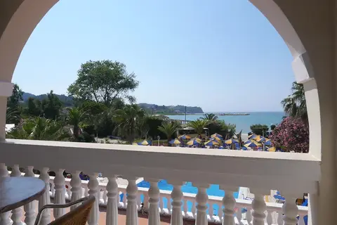 Angela Beach Corfu Hotel & Apartments in Ρόδα — foto 19