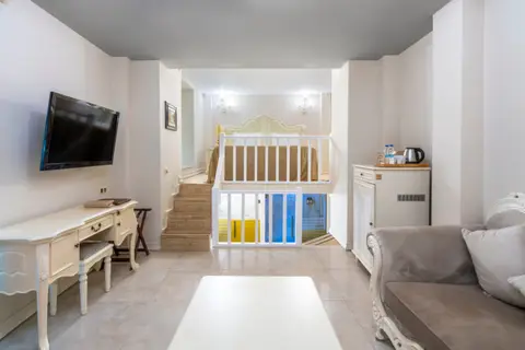 Elegance East Hotel in Muratpaşa — foto 13