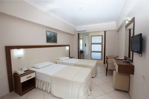 Batihan Beach Resort & Spa in Kuşadası — foto 14