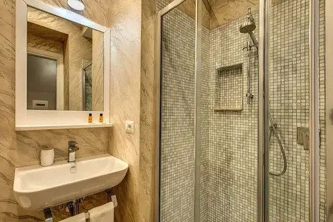Colosseo Accomodation Room Guest House in Rome — foto 11