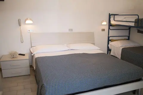 Atlas in Gabicce Mare — foto 2