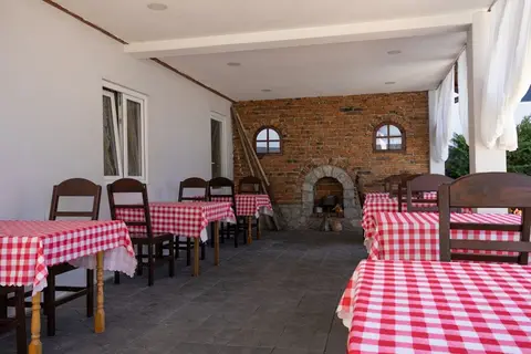 Basoski Apartments in Pestani — foto 13