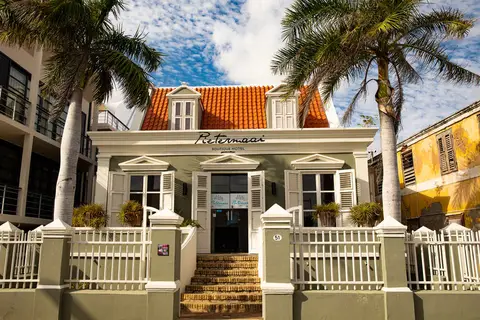 Pietermaai Boutique Hotel in Johan van Walbeekplein — foto 2