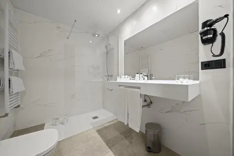 Hotel Zentral Ramiro I in Oviedo — foto 12