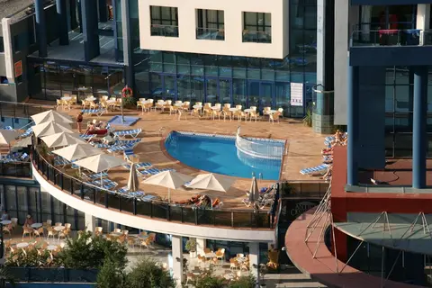 Madeira Centro in Benidorm — foto 17