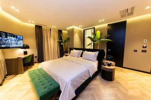 Unik Hotel in Tirana — foto 3
