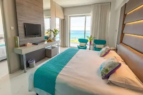 The King Evelthon Beach Hotel & Resort in Hlorakas — foto 24