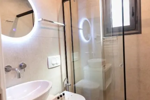 Ames Hotel & Spa in Vlora — foto 12