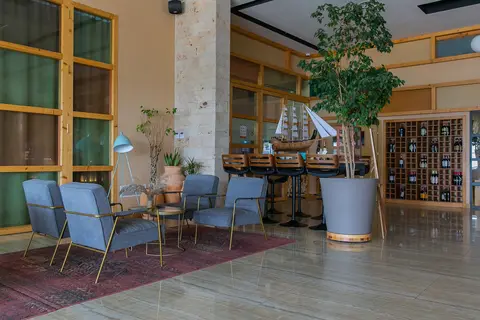 Eter Hotel in Golem — foto 7