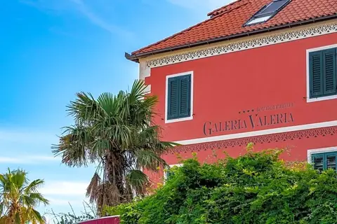 Galeria Valeria Seaside Downtown in Verdelen, foto 3