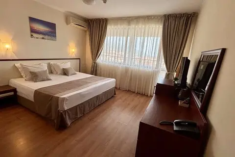 Sea Vista (ex Yuzhni Noshti) in Свети Влас — foto 2