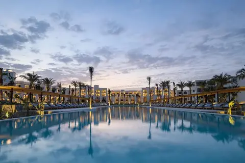 Serry Beach Resort in Hurghada