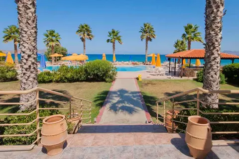Irina Beach Hotel in Zipari, foto 26