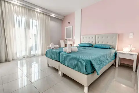 Palotel Luxury Hotel in Γουβιά — foto 6