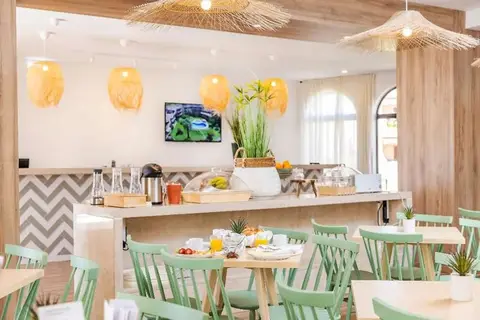 Clube Maria Luisa in Olhos D'Água — foto 8
