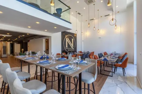N Hotel in Sutomore — foto 11