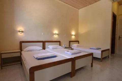 Ionis Hotel in Municipal Unit of Apollonioi — foto 4