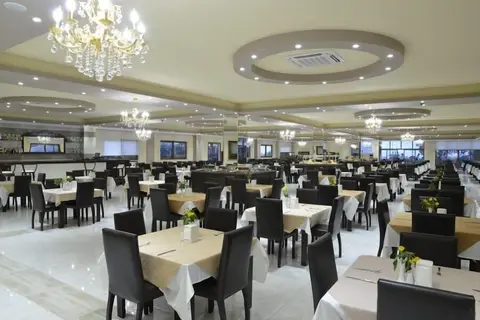 Riverside Garden Resort in Alsancak — foto 26