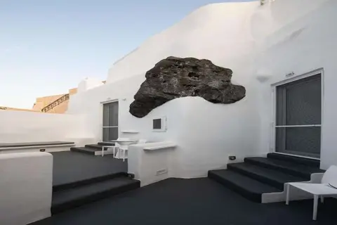 White Concept Caves in Santorini — foto 10