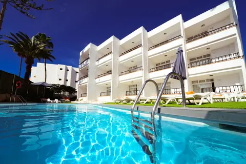 Atlantic Sun Beach in San Bartolomé de Tirajana — foto 15