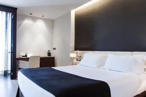 Hotel Diagonal Plaza in Zaragoza — foto 9