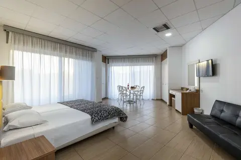 Royal Bay in Κέφαλος — foto 23