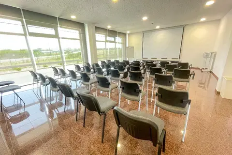 Pousada De Juventude De Santa Cruz in Almada