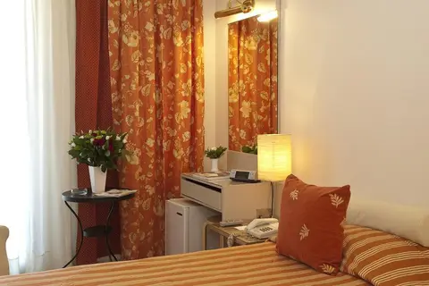The Park Hotel Piraeus in Piraeus — foto 4