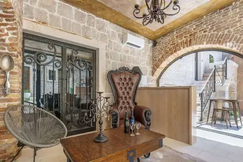 Heritage Palace Varos in Split — foto 22