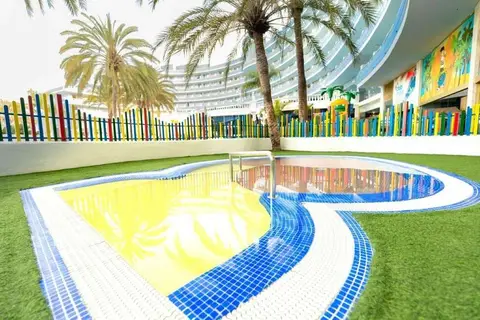 Mediterranean Palace Hotel in Arona — foto 13