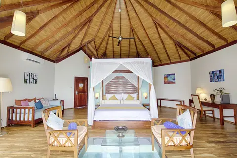 ROBINSON Maldives in ގާފަރު Gaafaru — foto 15