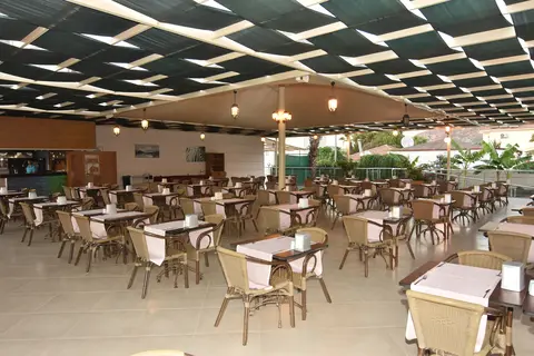 Aes Club Hotel in Bergama — foto 14