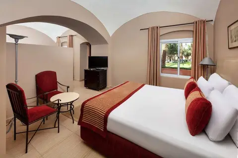 Jaz Makadi Oasis Resort in Pool Bar und Restaurant, foto 5