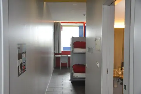 Centre Esplai Hostel in Barcelona — foto 30