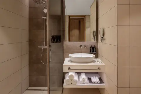 Holiday Inn Dubai Business Bay in Dubai — foto 14