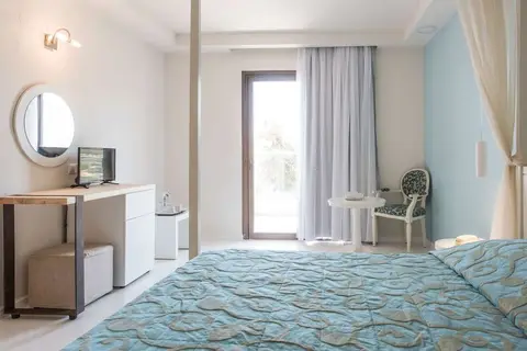 Eva Mare Hotel & Suites in Agia Pelagia — foto 14
